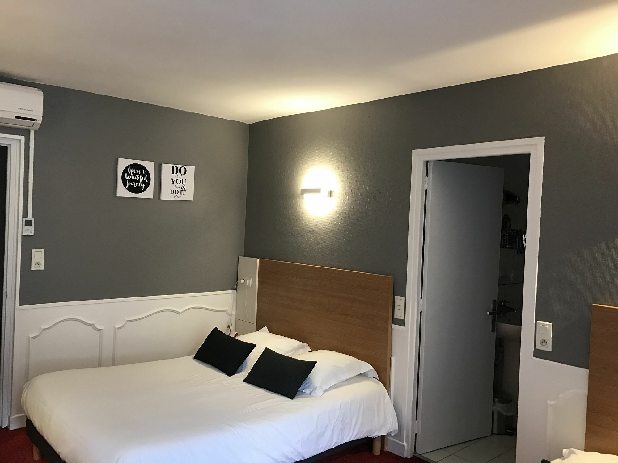 Citotel Hotel Le Chapon Fin 布里夫拉盖亚尔德 外观 照片